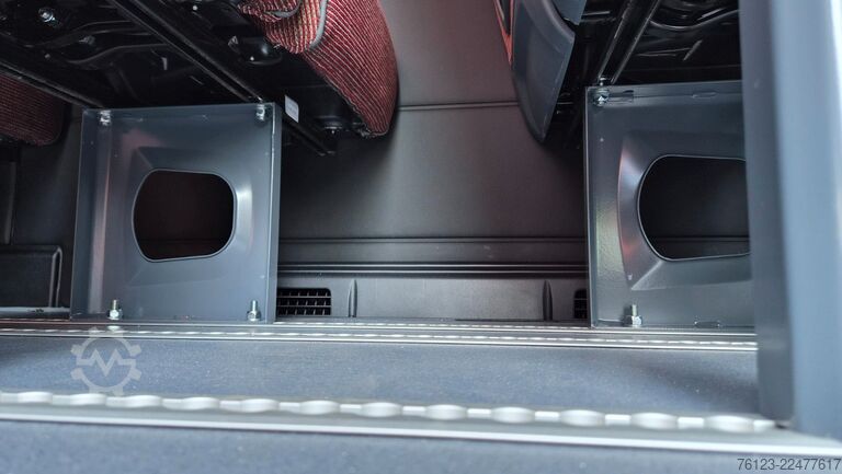 Minibus MERCEDES-BENZ Sprinter Lord Light 22 Sitzer Lagerfahrzeug Akti
