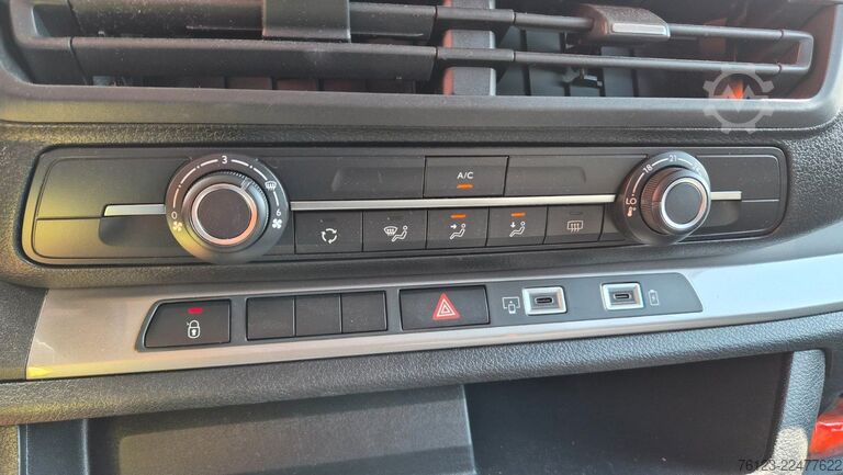 Minibus Citroën SpaceTourer Opel Zafira Plus M 9 Sitzer