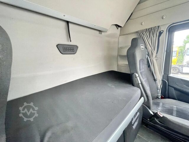 Standard-SZM Iveco S-WAY 460 CNG,  RETARDER, ACC