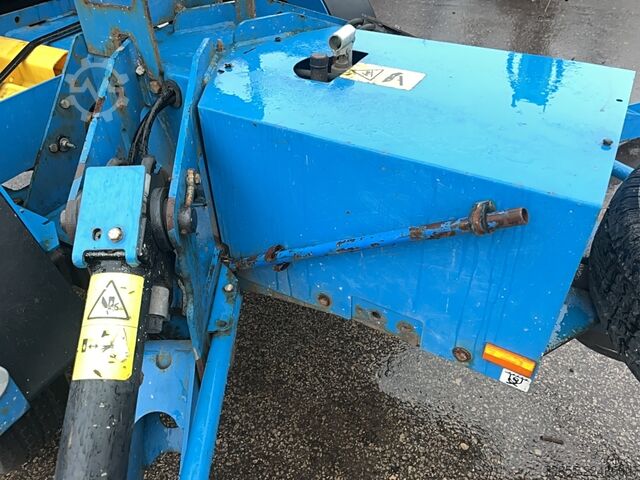 Trailer-Mounted Boom Lift Genie TZ34 (12m)