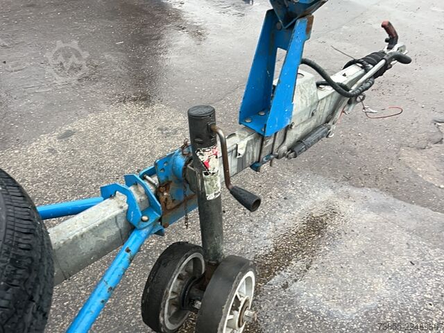Trailer-Mounted Boom Lift Genie TZ34 (12m)