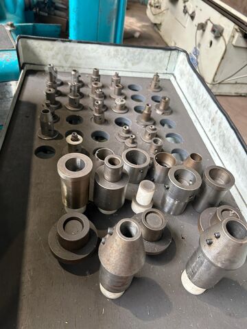 Gear cutting machine VDF 26 HS