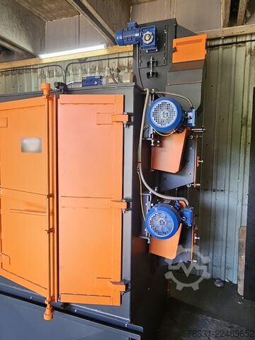 Strahlmaschine, Sandstrahlmaschine. CZ - Rolitech TSMZ 250-20 10/10