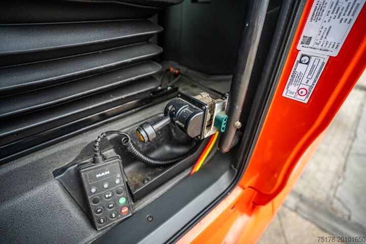 Standard tractor MAN TGX 18.470 XLX BLS