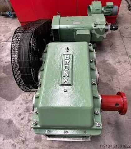 BRONX Stab-Richtmaschine PBVR6 Ø15-110, 2 Walzen BRONX TWO ROLLS BAR STRAIGHTENER PBRV6