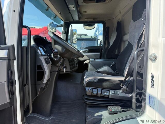 Kühlkoffer-LKW MAN TGL 12.250 BL Kühlkoffer 7 m LBW 1,5 T*THERMO