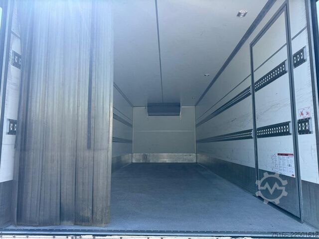Kühlkoffer-LKW MAN TGL 12.250 BL Kühlkoffer 7 m LBW 1,5 T*THERMO