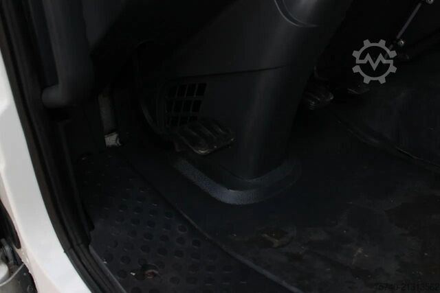 Refrigerated/freezer transport Iveco Eurocargo 140E + CARRIER + MANUAL + ATP!!  LIFT...