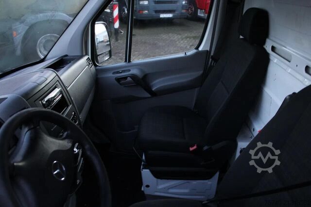 Refrigerated/freezer transport (closed box) Mercedes-Benz Sprinter 316 + THERMO KING