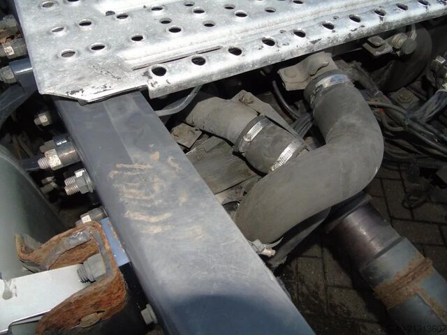 Standard tractor Scania R 520 + ETADE + V8 + euro 6 + NICE TUCK