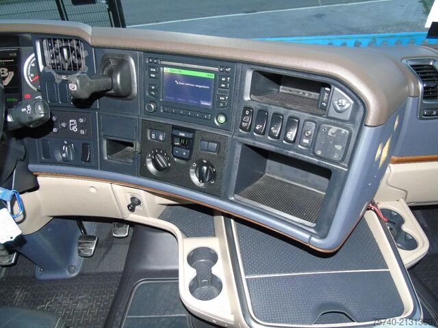 Standard tractor Scania R 520 + ETADE + V8 + euro 6 + NICE TUCK