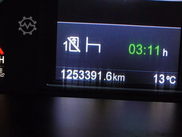 Standard tractor Scania R 520 + ETADE + V8 + euro 6 + NICE TUCK