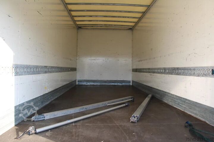 Box body DAF CF 260 + EURO 6 + LIFT