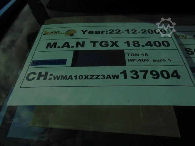 Box body MAN TGA 18.400 + combi + lift + euro 5 + 2.70