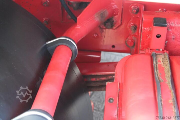 Tankwagen Renault Midlum 250 + 2 COMP + 6180liter + euro 2 + manual