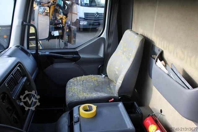 Tanker Renault Midlum 250 + 2 COMP + 6180liter + euro 2 + manual