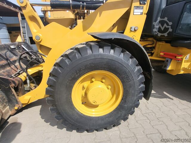 Radlader Caterpillar 906H2