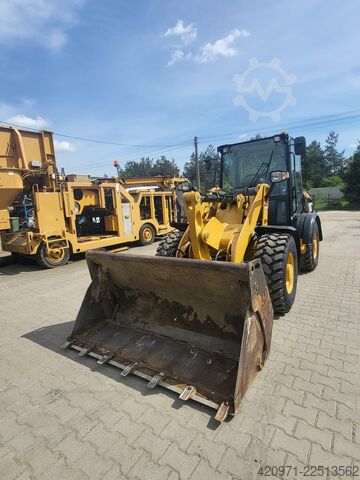 Radlader Caterpillar 906H2