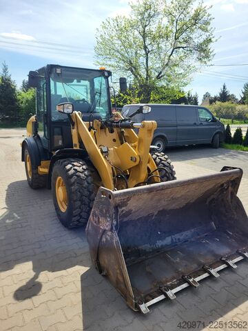 Radlader Caterpillar 906H2