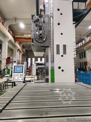 Tischbohrwerk TOS VARNSDORF WHN13-CNC