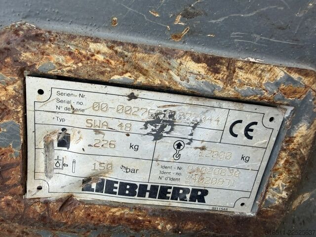 Mobile excavator Liebherr A 918