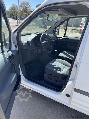 Kastenwagen Ford Transit Connect 1.8 TDCi DPF+AHK+Einbau