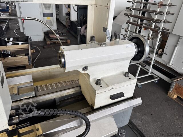 Lathe - cycle controled WEILER E80/2000