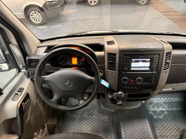 Minibus MERCEDES-BENZ Sprinter Kombi L2-H2 9 Sitze Klima Standh 1.Hand