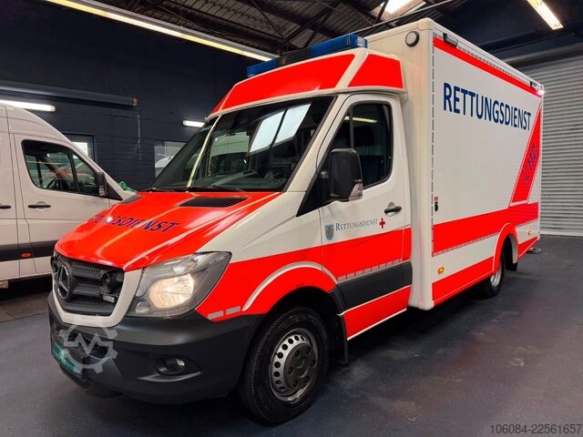 Feuerwehrfahrzeug MERCEDES-BENZ Sprinter 519 Rettungswagen Ferno-Trage 1.Hand