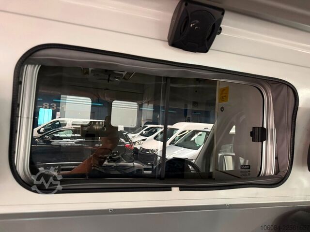 Feuerwehrfahrzeug MERCEDES-BENZ Sprinter 519 Rettungswagen Ferno-Trage 1.Hand