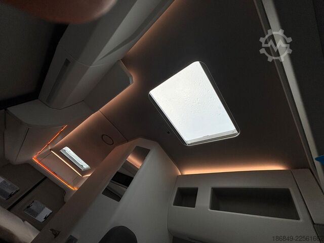 Kastenwagen Wohnmobil / Campervan VW Grand California 680 2,0TDI-177 LED + ACC 1. Hd.