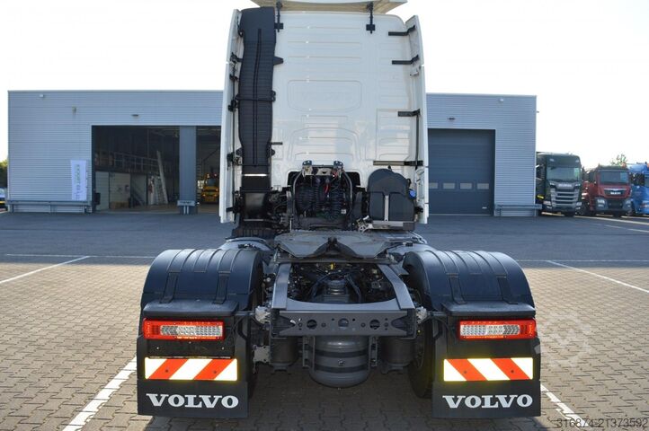Standard tractor unit VOLVO FH 460 Globetrotter XL i-Save I-ParkCool
