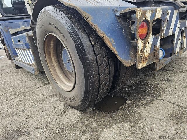 Terminal-Zugmaschine TERBERG RT283 /TERMINAL TRACTOR 4X4/ TURNING CHAIR. /AU...