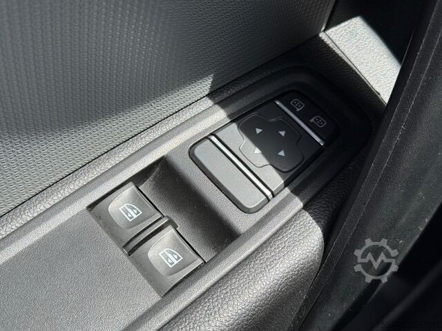 Panel van Renault Kangoo 1.5 dCi 75pk Luxe L1 Airco Leer PDC 08/2...