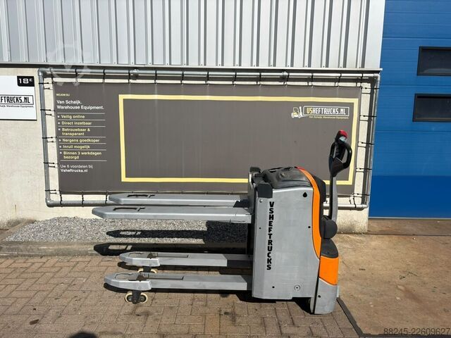 VS-22991 Electric pallet truck with lifting function, 800mm STILL EXU H 20