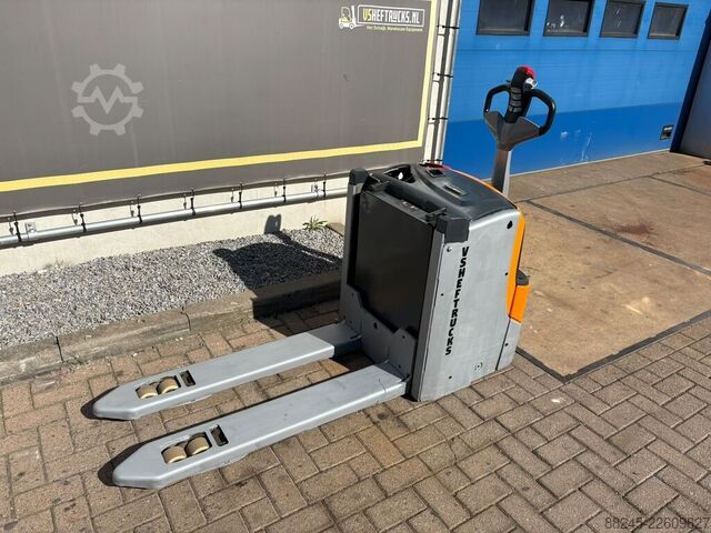 VS-22991 Electric pallet truck with lifting function, 800mm STILL EXU H 20