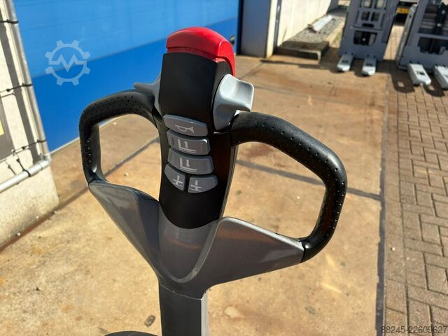 VS-22991 Electric pallet truck with lifting function, 800mm STILL EXU H 20