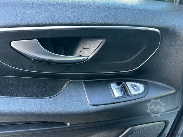 Minibus Mercedes-Benz Vito Tourer 114 CDI Pro 4x4 lang 9-Sitze