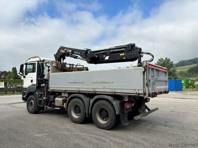 Three-sided tipper truck MAN TGS 33.480 Kipper+HIAB 192-5