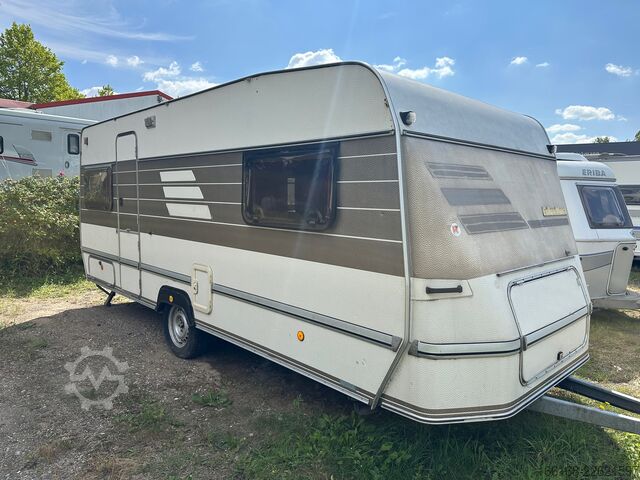 Wohnwagen Hymer/Eriba Nova 530