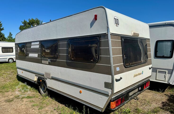 Wohnwagen Hymer/Eriba Nova 530