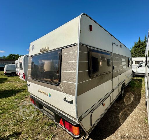 Wohnwagen Hymer/Eriba Nova 530