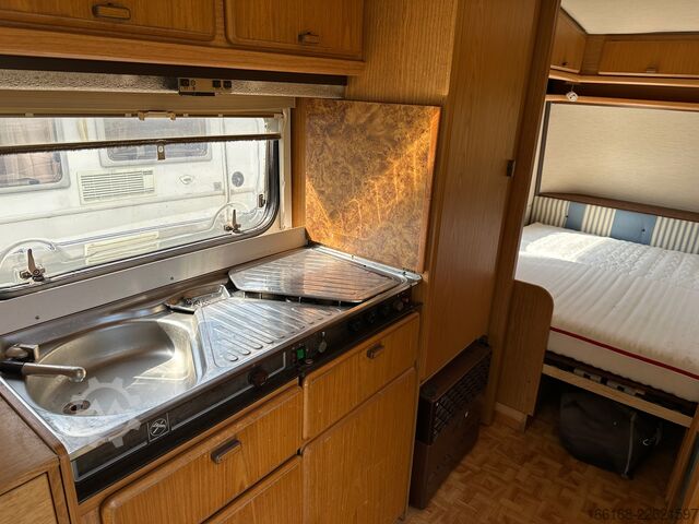 Wohnwagen Hymer/Eriba Nova 530