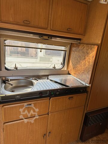 Wohnwagen Hymer/Eriba Nova 530
