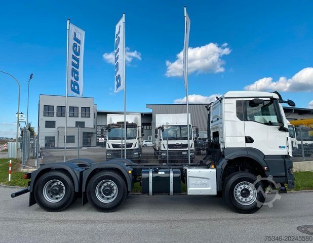 Standard tractor unit MAN TGS 33.520 BL 6x4 FG/33 to/RS 3,60 m/PTO/AHK/Neu