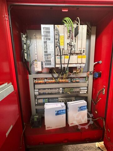 Vertical machining center EMCO E900
