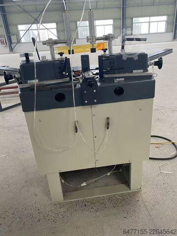 Corner crimping machine Elumatec EP124
