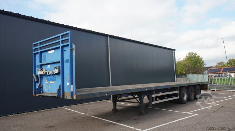 Platform trailer Groenewegen 3 AXLE FLATBED TRAILER