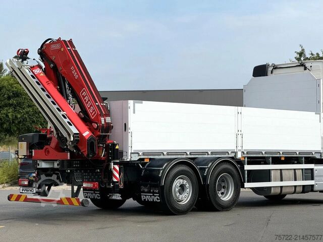 Loading platform Volvo FH 460 6x2-4 Baustoff-Pritsche m.Fassi  MIETE