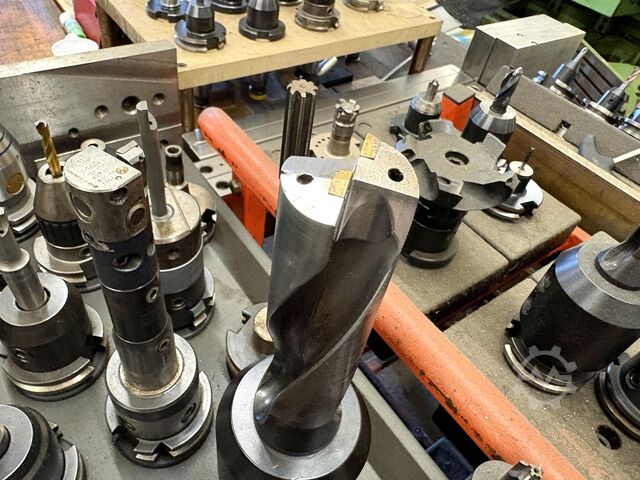 Lot of SK 40 tool holders SK 40 Tool Holders